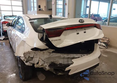 2021 Kia Forte Lxs из США, поврежденный, VIN 3KPF24AD2ME299422